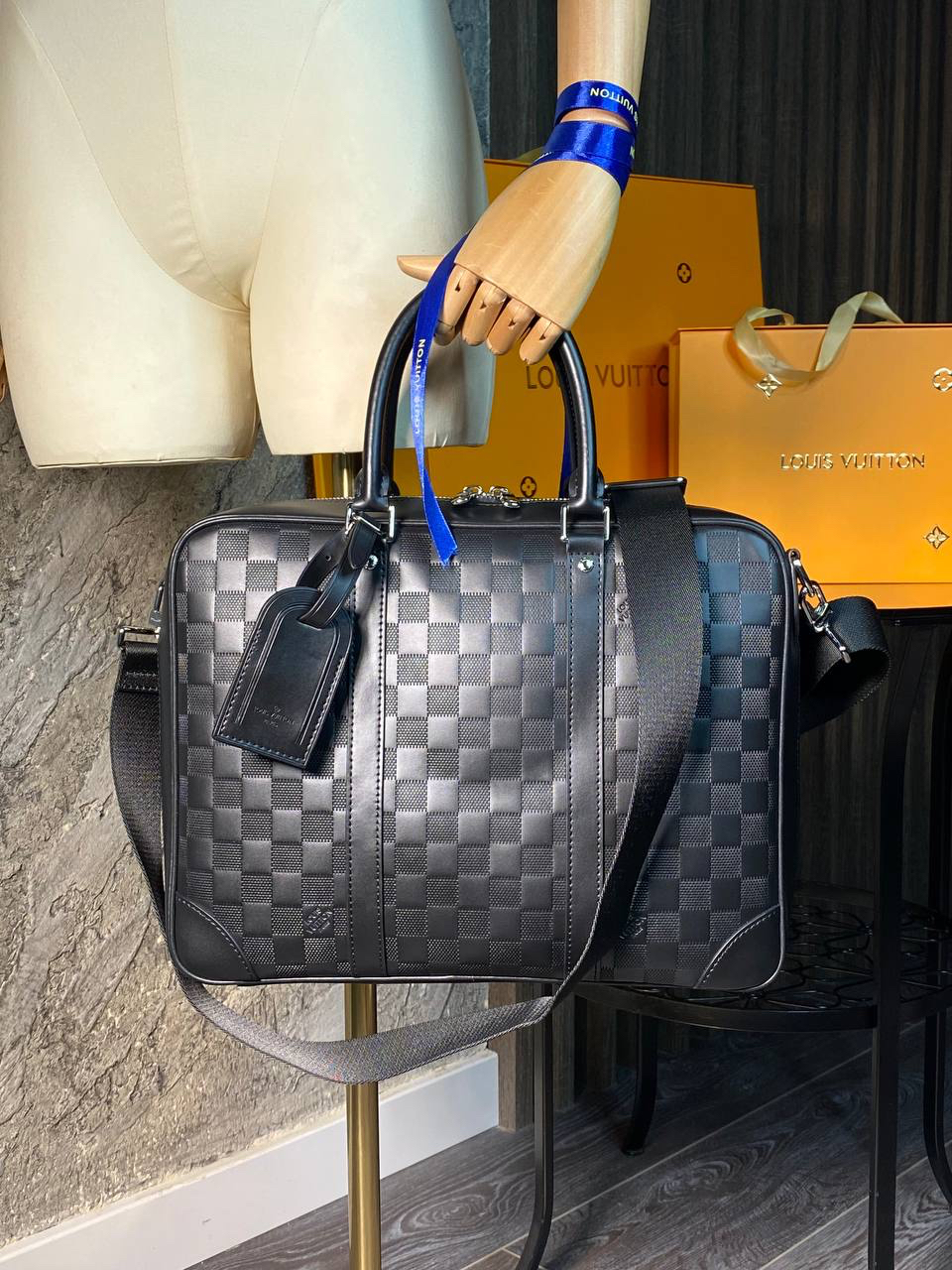 МУЖСКОЙ ПОРТФЕЛЬ LOUIS VUITTON детальное фото
