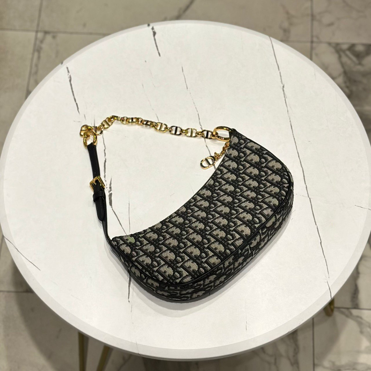 СУМКА CHRISTIAN DIOR детальное фото