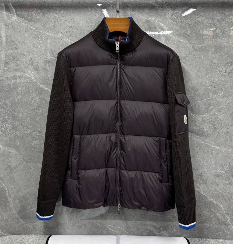 МУЖСКАЯ КУРТКА MONCLER фото