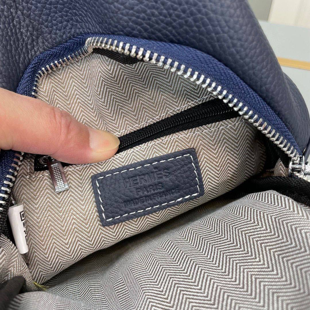 МУЖСКАЯ СУМКА СЛИНГ HERMES детальное фото