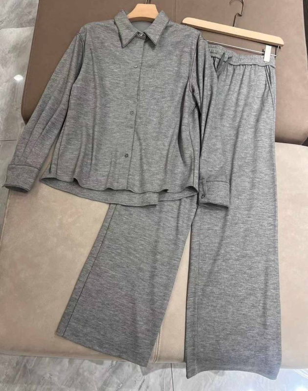 КОСТЮМ BRUNELLO CUCINELLI фото