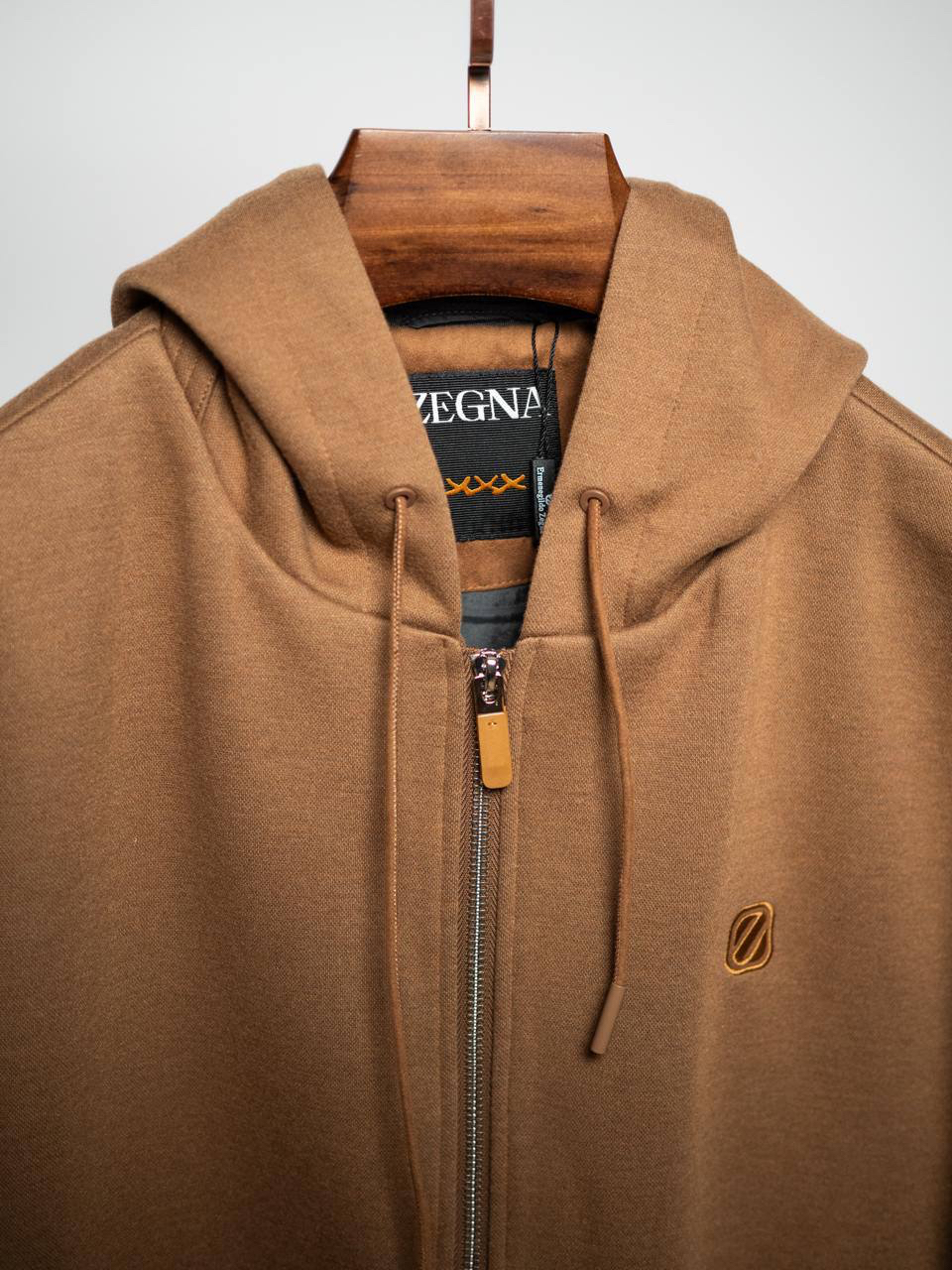 МУЖСКОЙ КОСТЮМ ZEGNA детальное фото