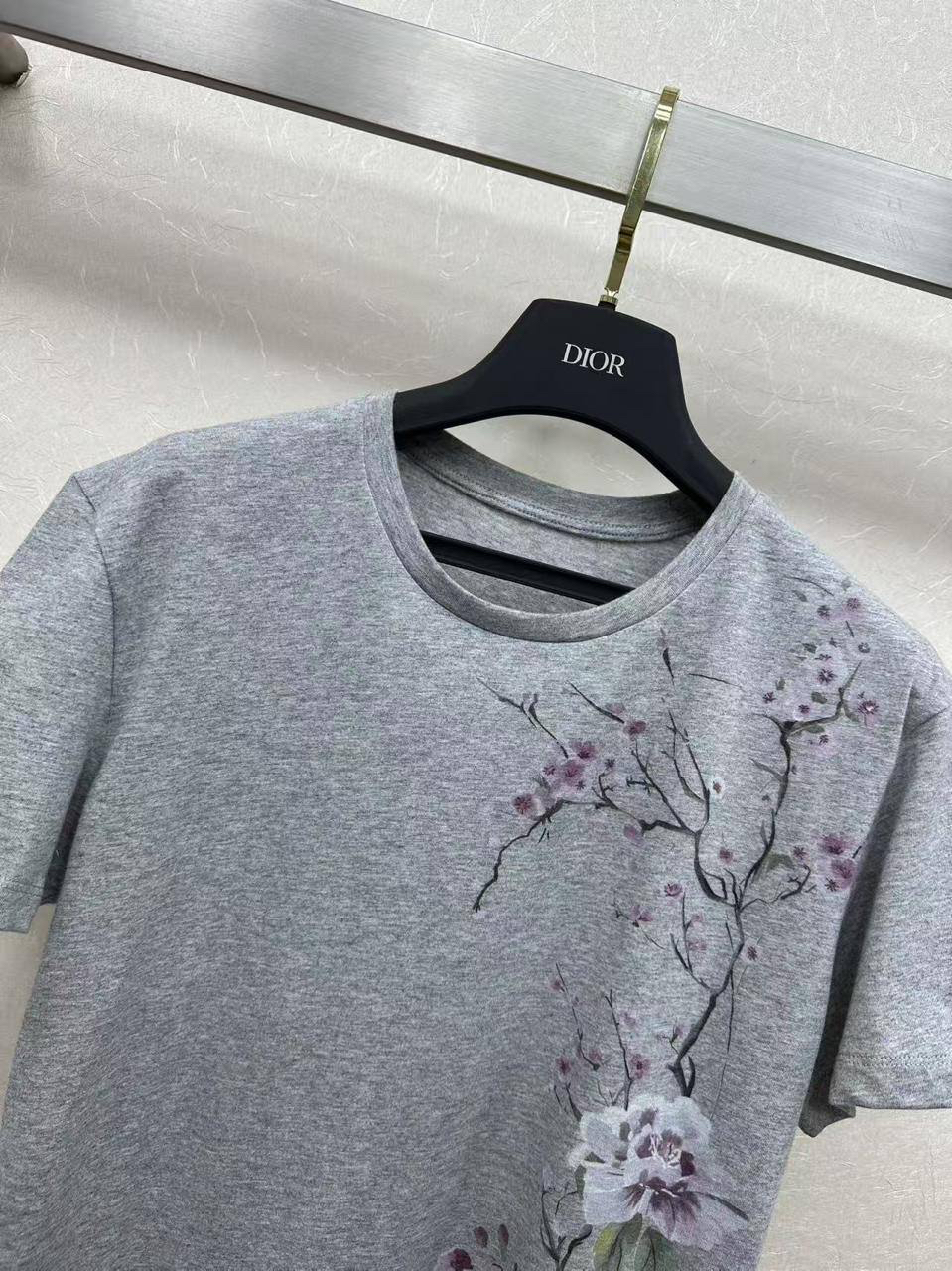 ФУТБОЛКА CHRISTIAN DIOR детальное фото