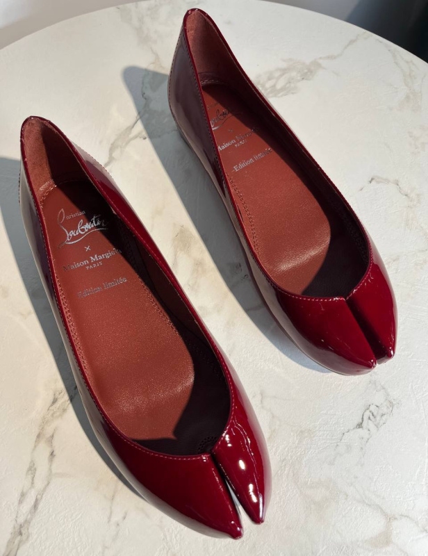 БАЛЕТКИ CHRISTIAN LOUBOUTIN фото