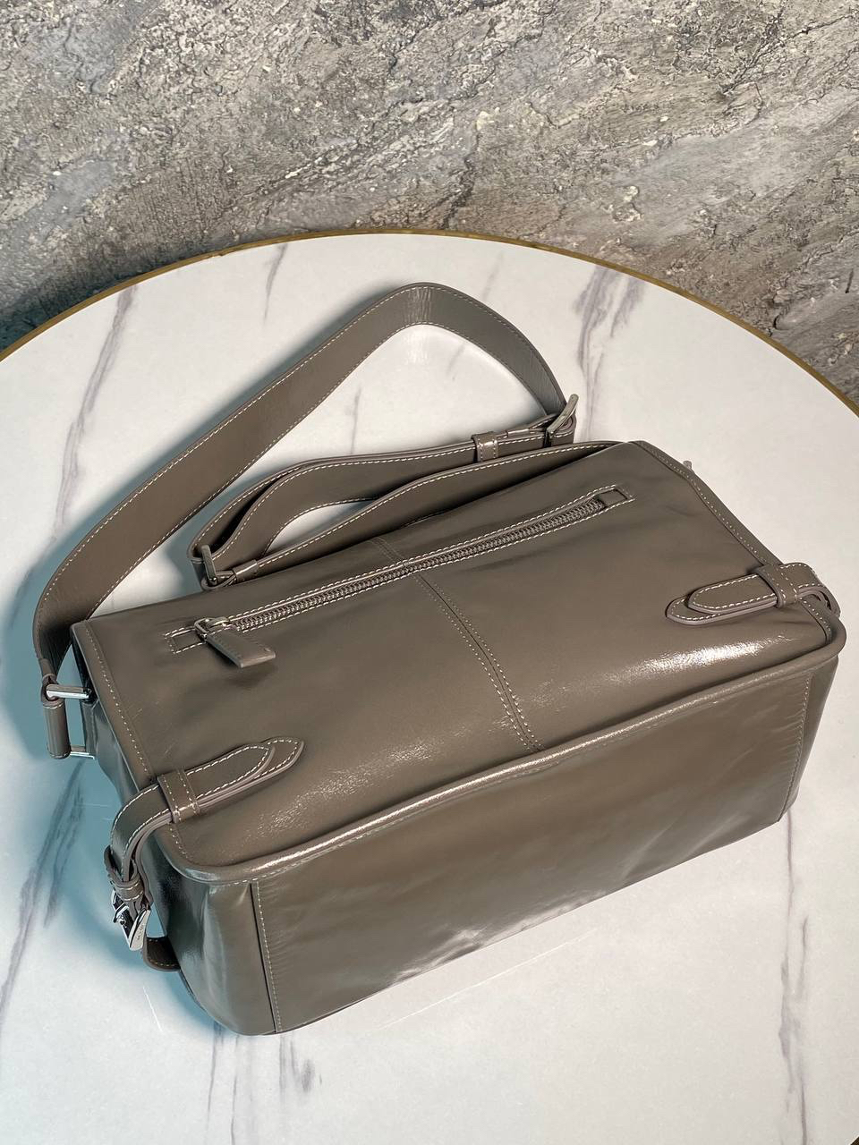 МУЖСКАЯ СУМКА МЕССЕНДЖЕР PRADA детальное фото