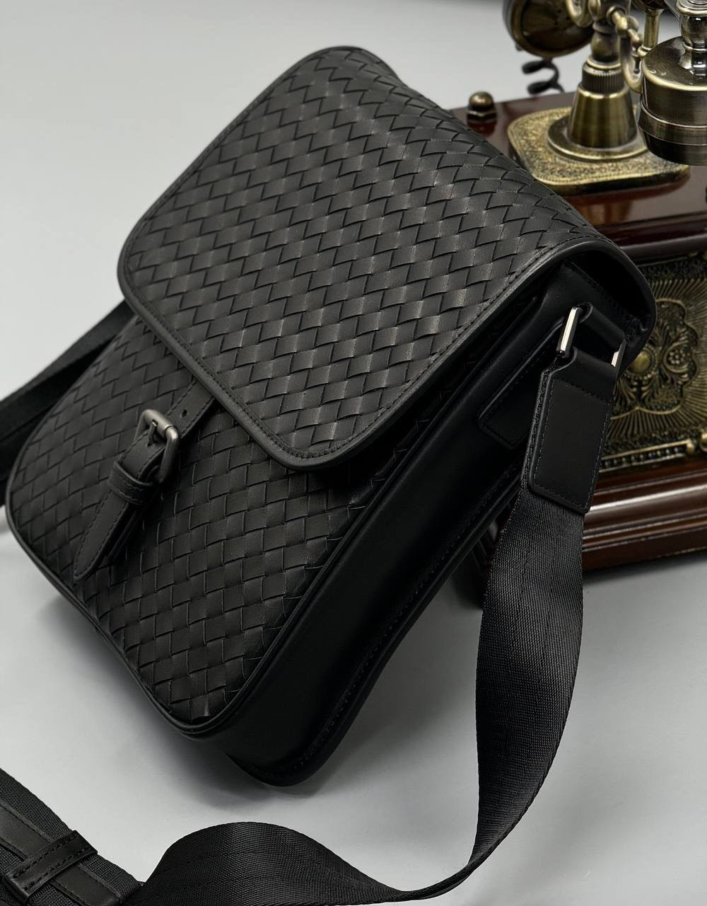 СУМКА МЕССЕРДЖЕР BOTTEGA VENETA детальное фото