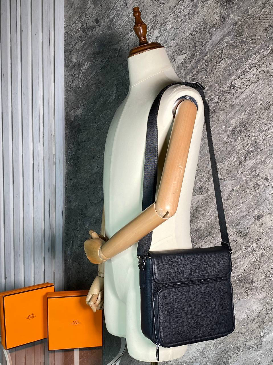 МУЖСКАЯ СУМКА МЕССЕНДЖЕР HERMES детальное фото