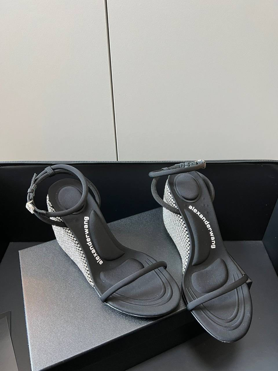 БОСОНОЖКИ ALEXANDER WANG детальное фото