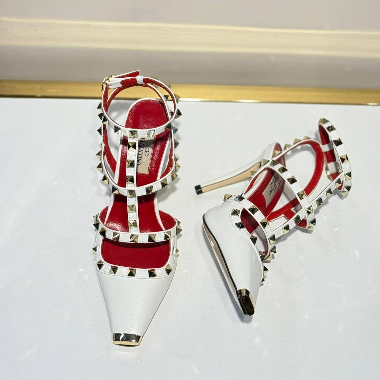 ТУФЛИ VALENTINO детальное фото