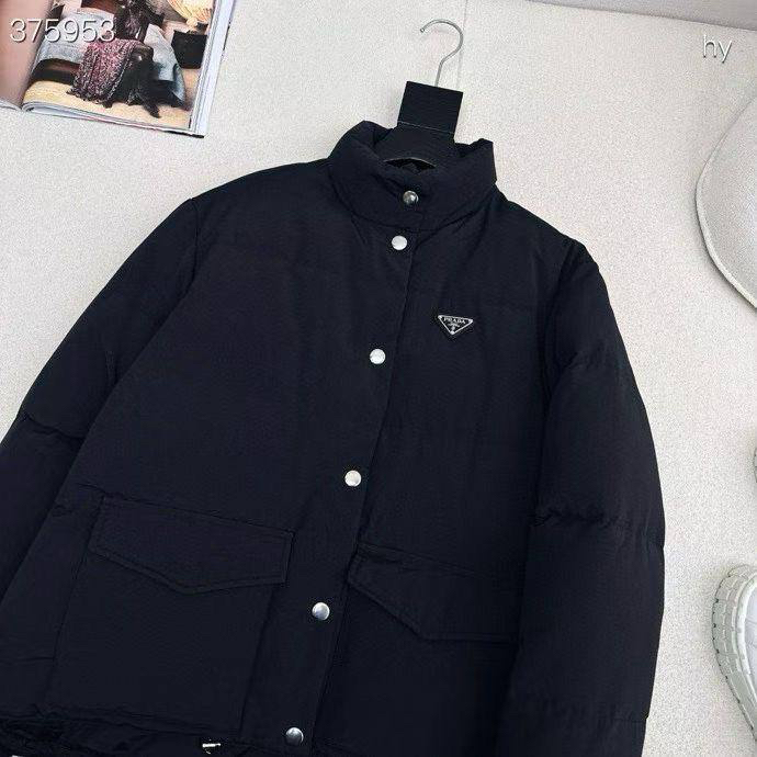 ПУХОВИК PRADA детальное фото