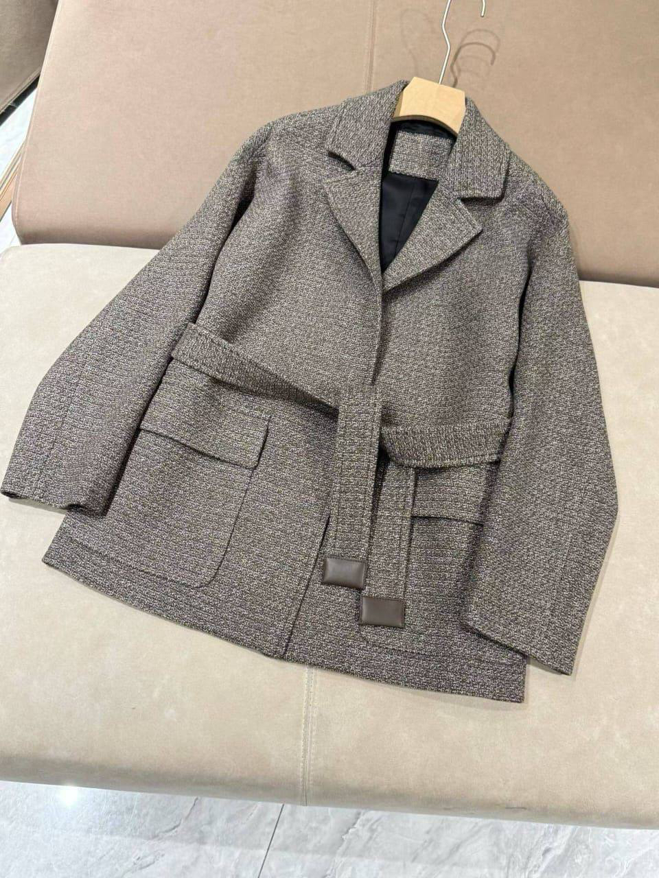 ПАЛЬТО LORO PIANA детальное фото