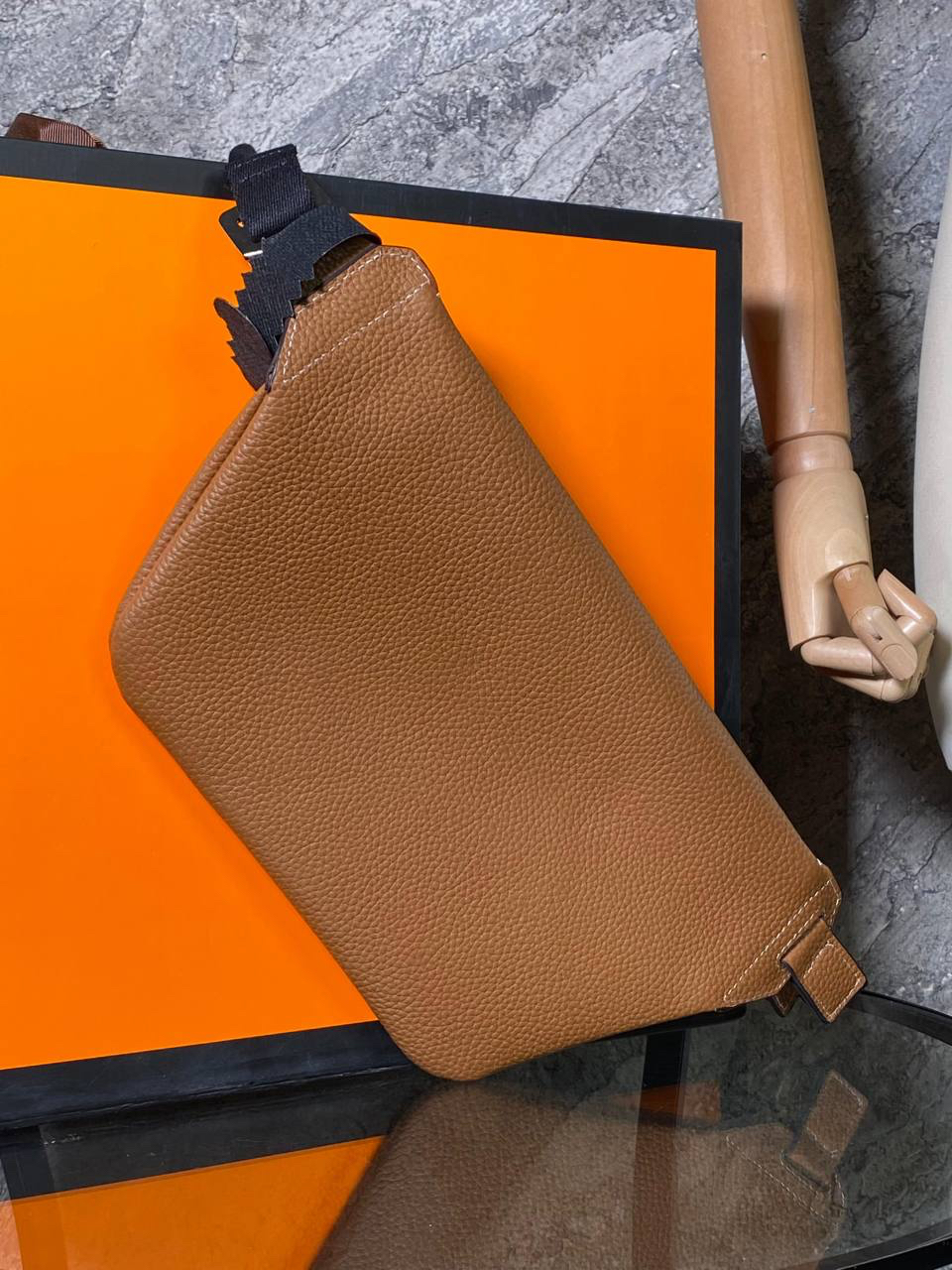 МУЖСКАЯ СУМКА СЛИНГ HERMES детальное фото