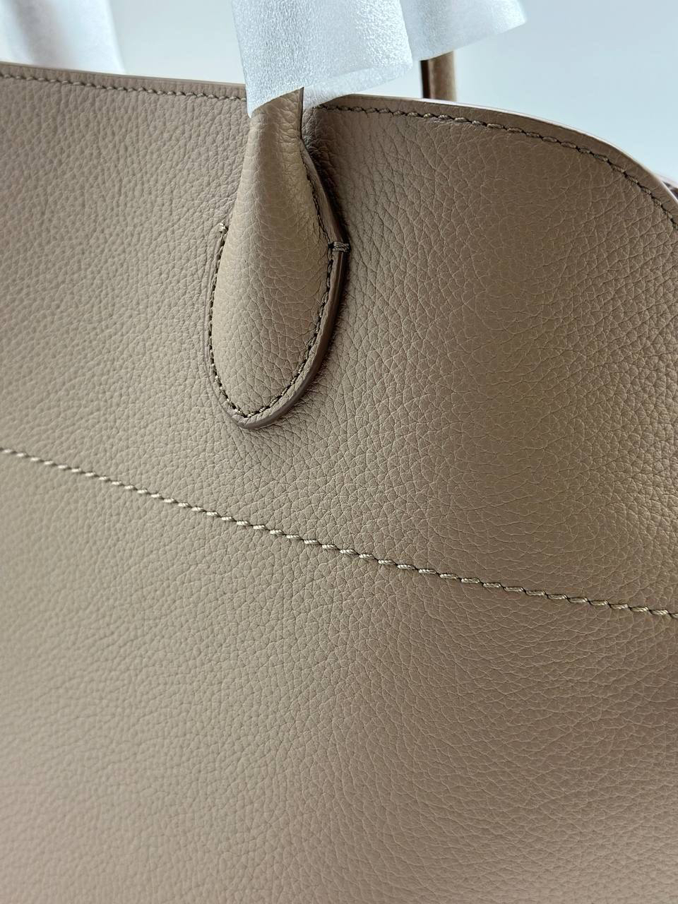 СУМКА THE ROW MARGAUX 15 детальное фото