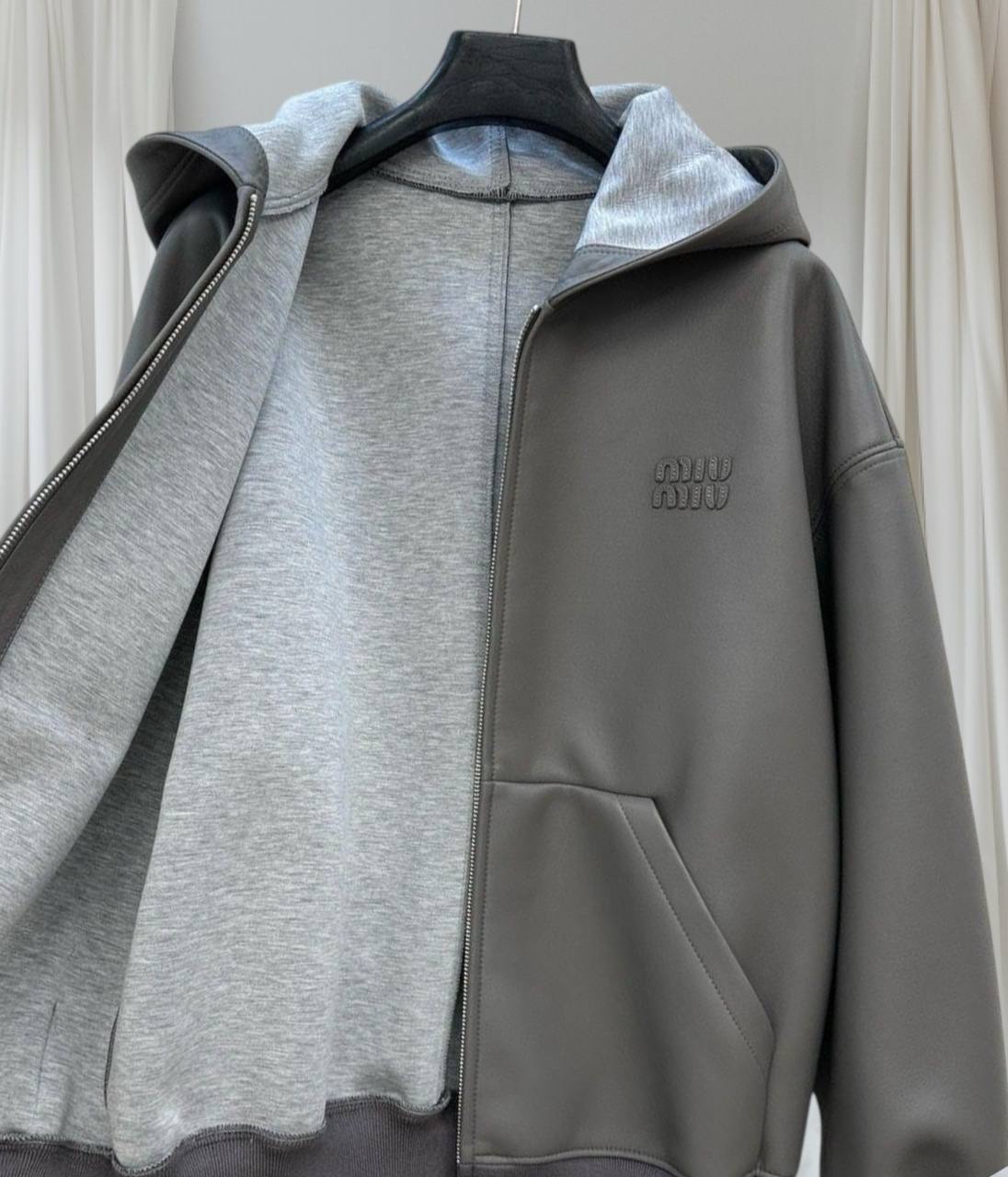 КУРТКА MIU MIU детальное фото