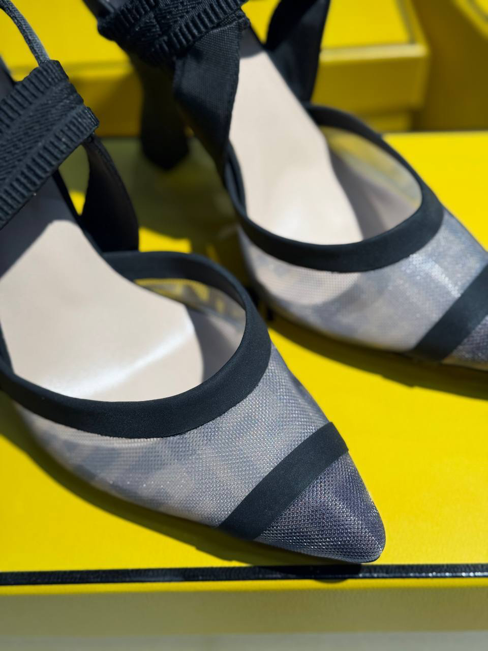 ТУФЛИ FENDI детальное фото