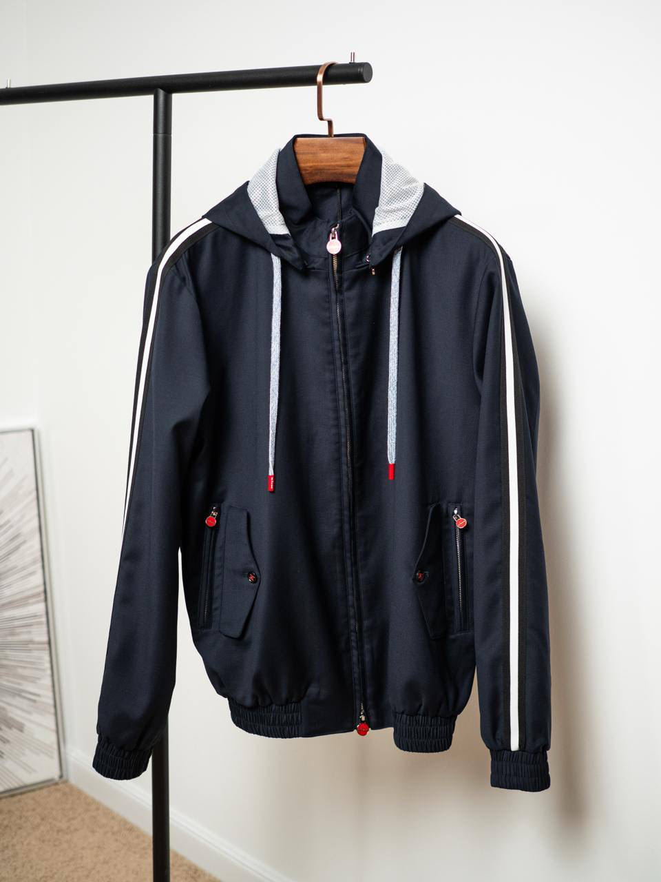 МУЖСКОЙ КОСТЮМ KITON детальное фото