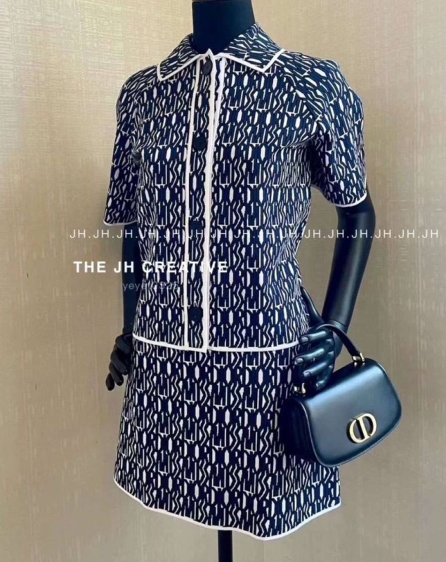 КОСТЮМ CHRISTIAN DIOR фото