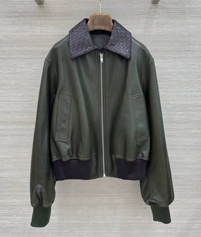 КУРТКА BOTTEGA VENETA фото