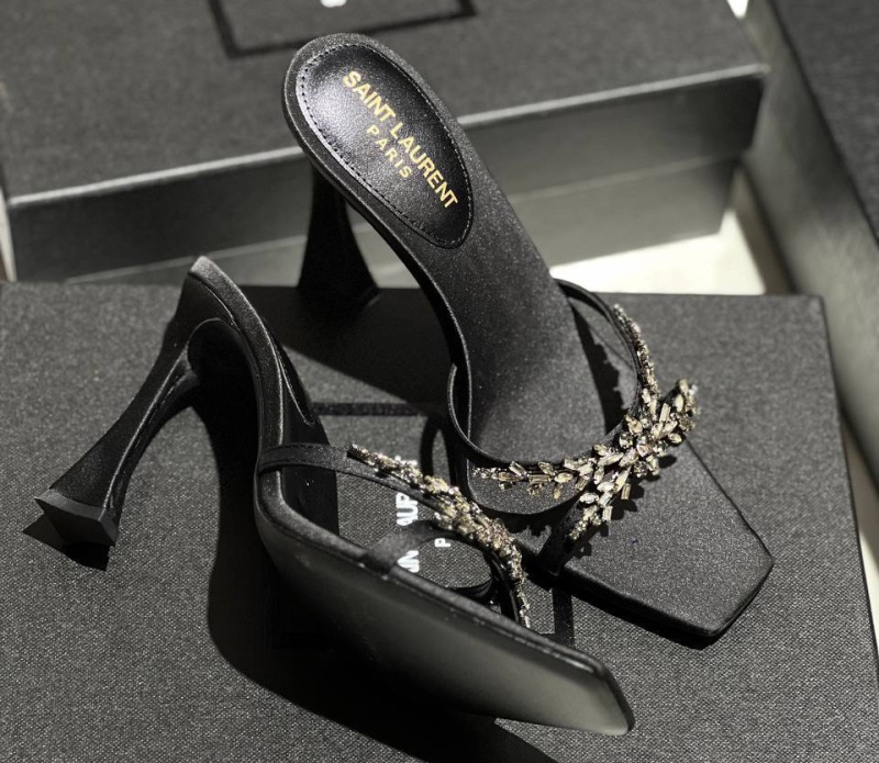 ШЛЕПКИ SAINT LAURENT фото