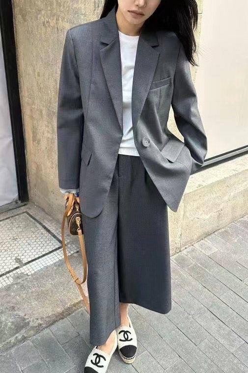 КОСТЮМ SAINT LAURENT детальное фото