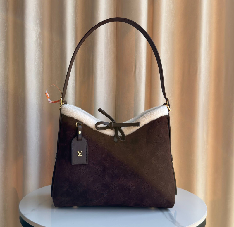 СУМКА LOUIS VUITTON фото