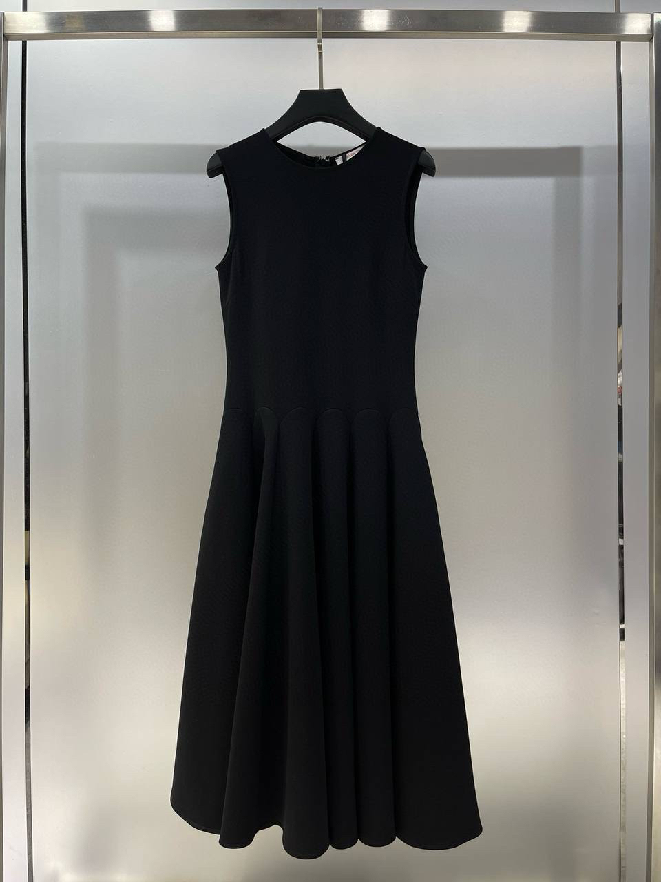 ПЛАТЬЕ VALENTINO детальное фото