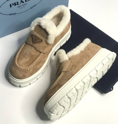 ЛОФЕРЫ PRADA фото