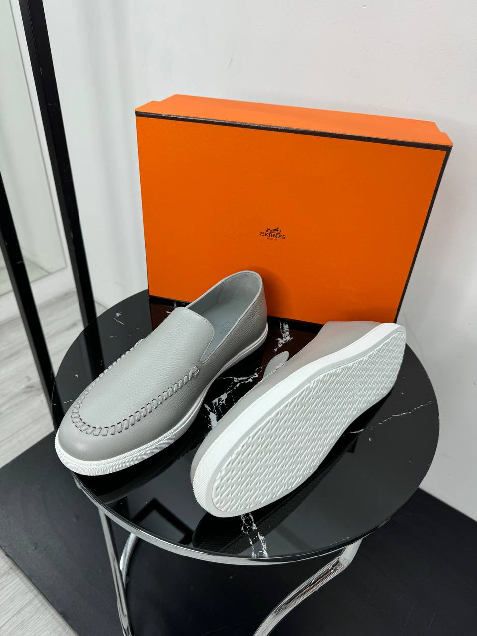 МУЖСКИЕ ЛОФЕРЫ HERMES детальное фото