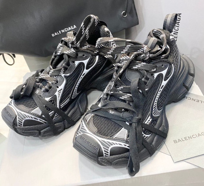 КРОССОВКИ BALENCIAGA фото