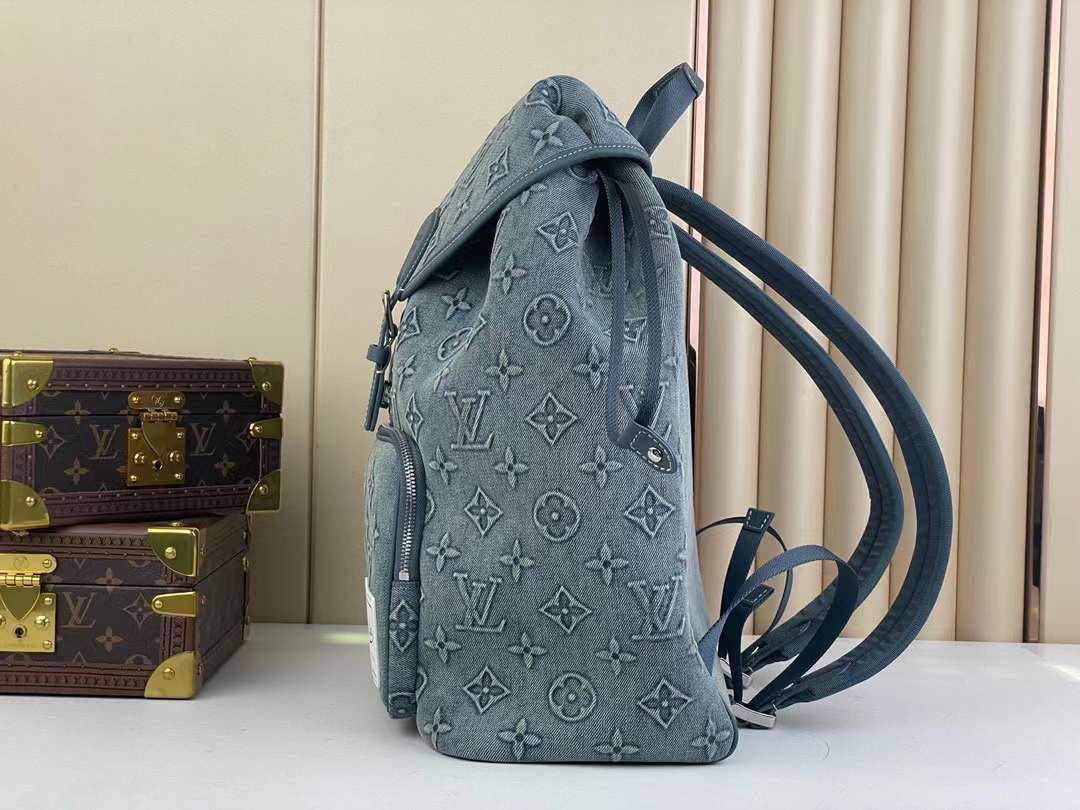 МУЖСКОЙ РЮКЗАК LOUIS VUITTON детальное фото