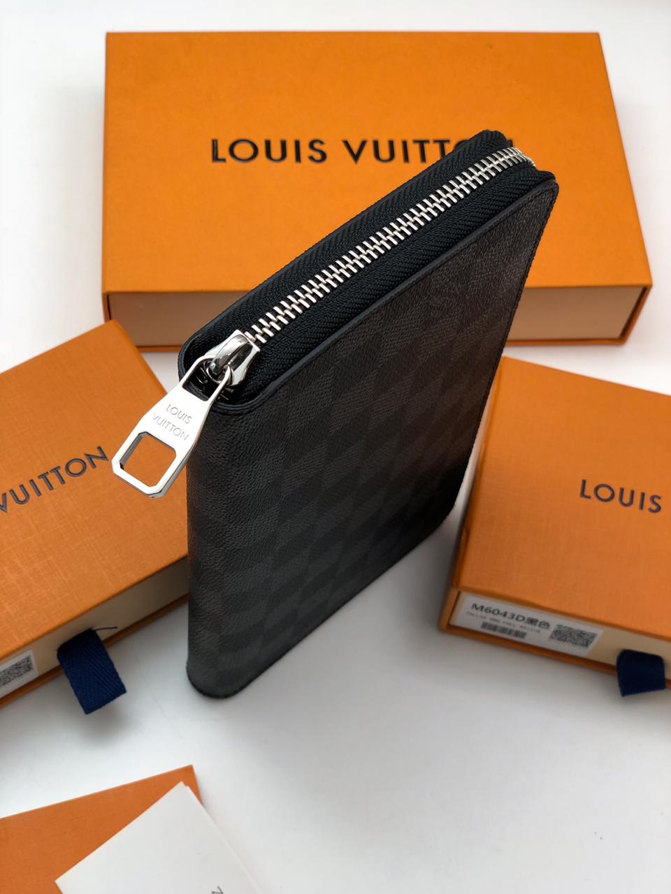 ПОРТМОНЕ LOUIS VUITTON детальное фото