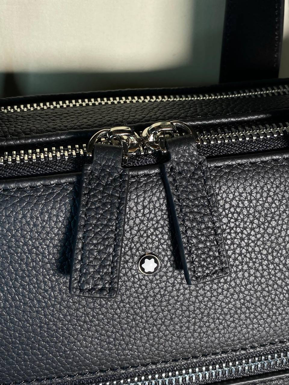 МУЖСКОЙ ПОРТФЕЛЬ MONTBLANC детальное фото