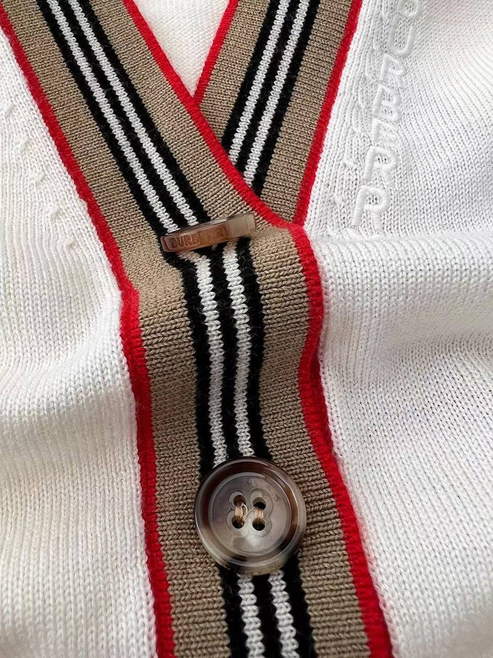 ДЕТСКИЙ КАРДИГАН BURBERRY детальное фото