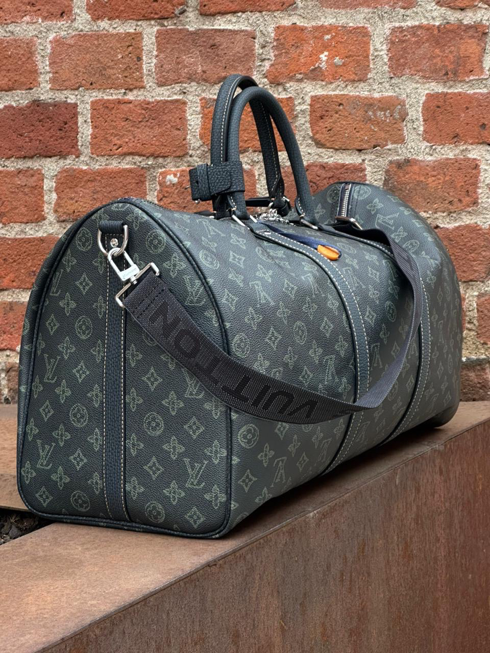 ДОРОЖНАЯ СУМКА LOUIS VUITTON детальное фото