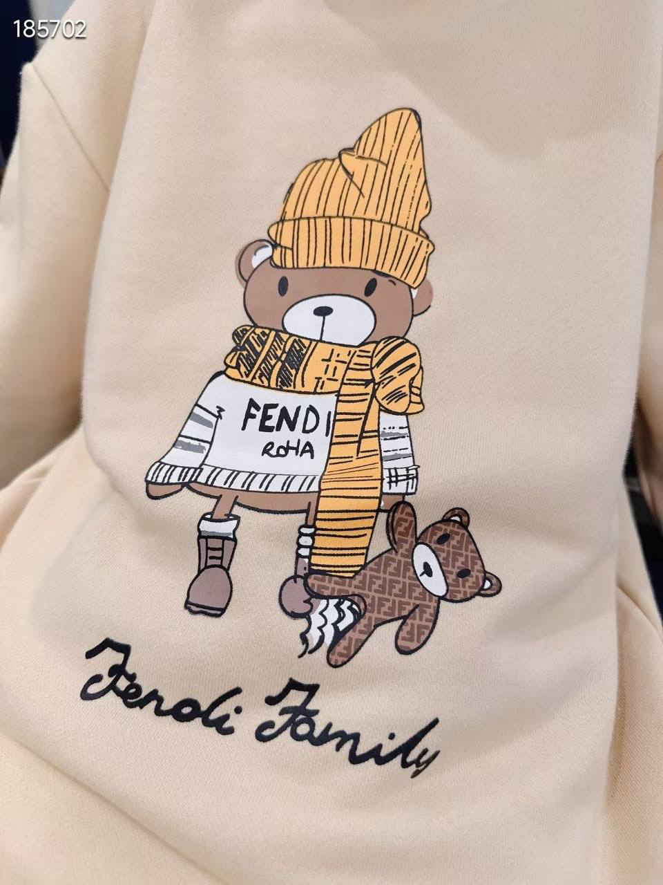 ДЕТСКИЙ СВИТЕР FENDI детальное фото