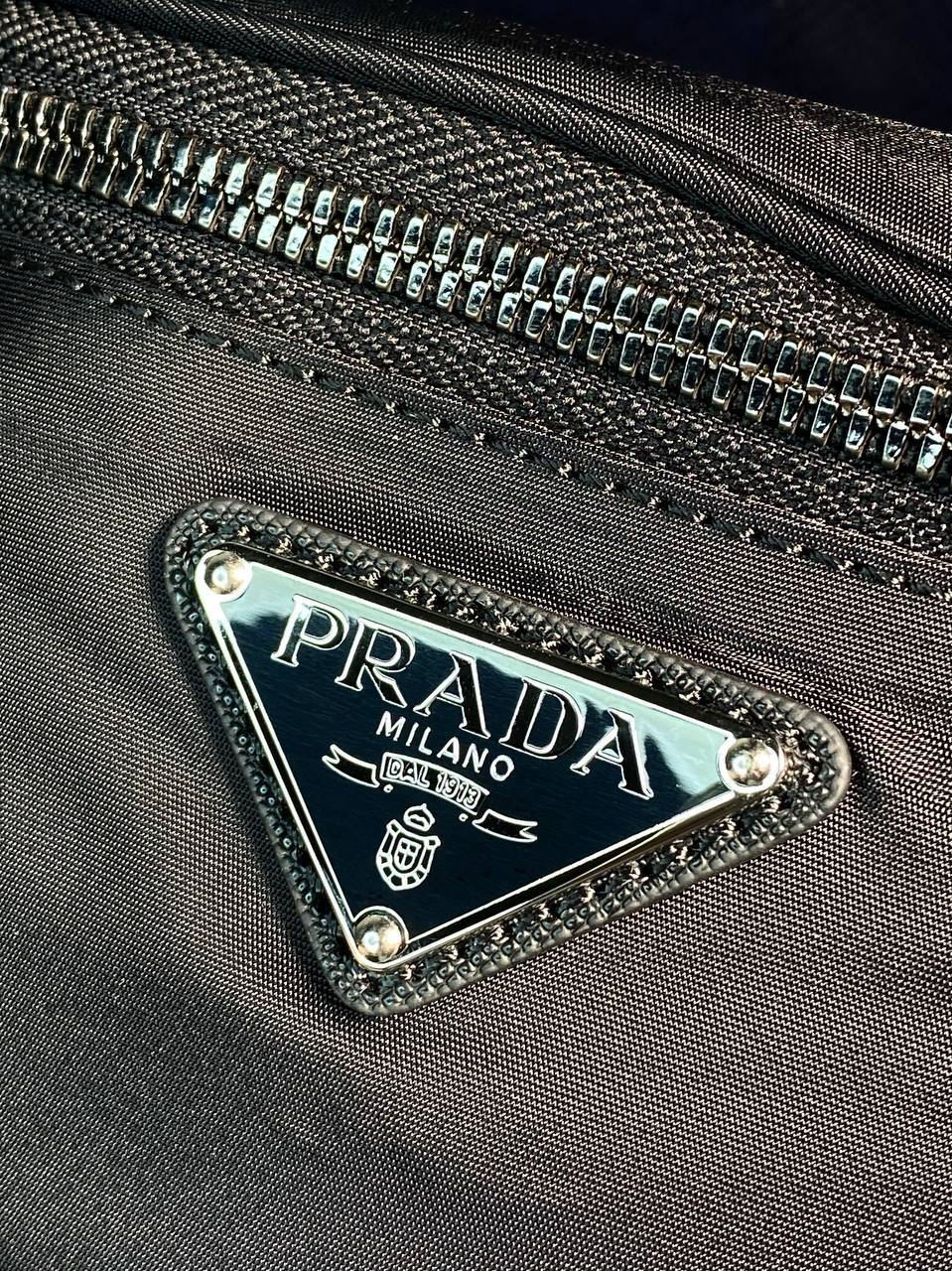 МУЖСКАЯ СУМКА СЛИНГ PRADA детальное фото