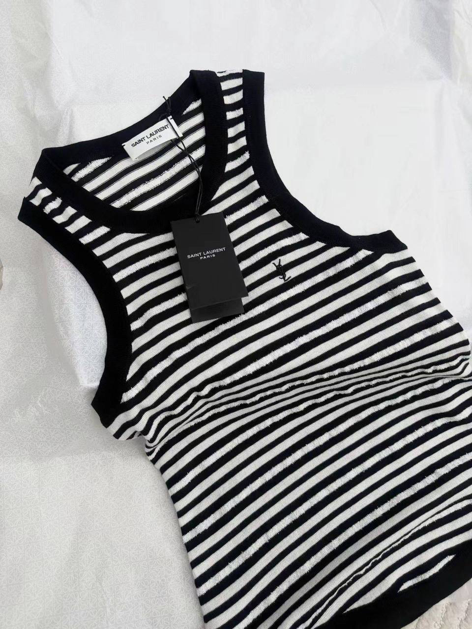 МАЙКА SAINT LAURENT детальное фото