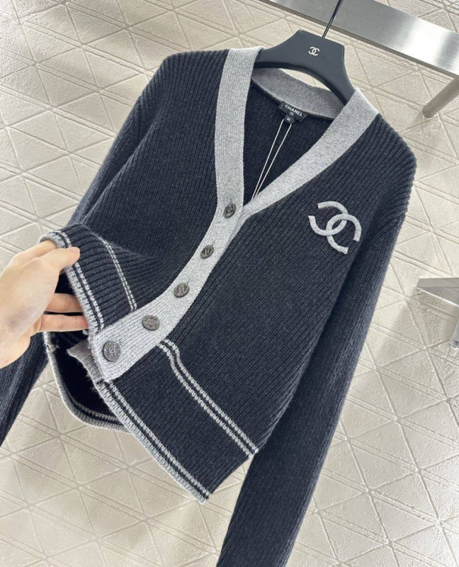 КАРДИГАН CHANEL фото