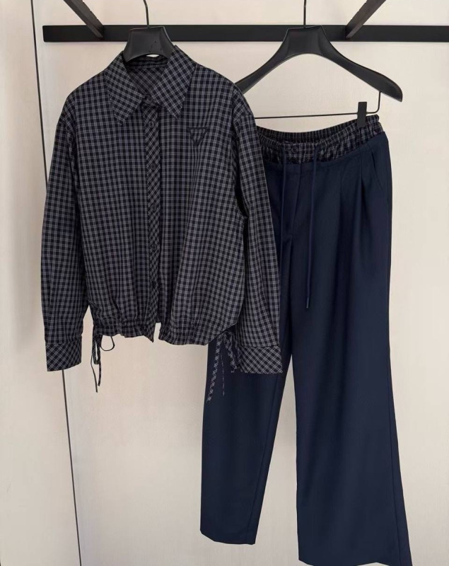 КОСТЮМ PRADA фото