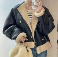 КУРТКА CELINE фото