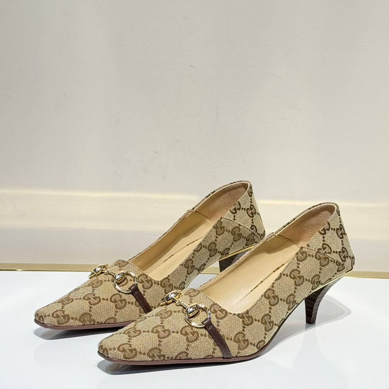 ТУФЛИ GUCCI детальное фото