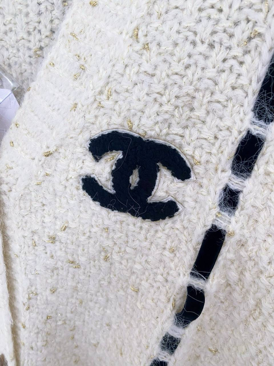 КАРДИГАН CHANEL детальное фото