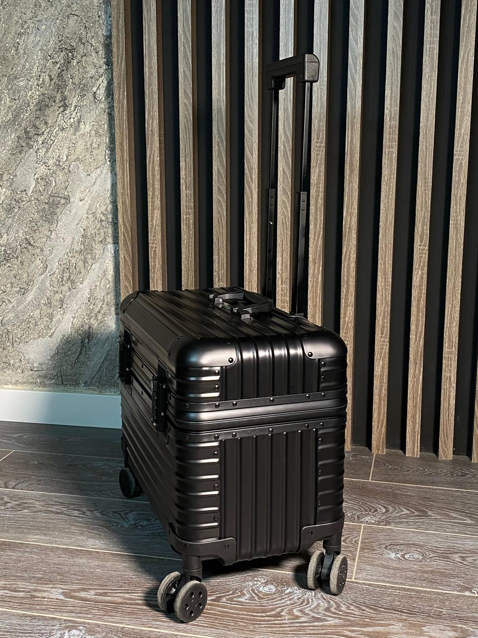 ЧЕМОДАН RIMOWA детальное фото