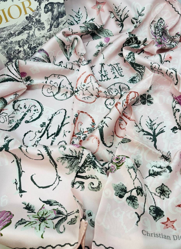 ПЛАТОК CHRISTIAN DIOR фото