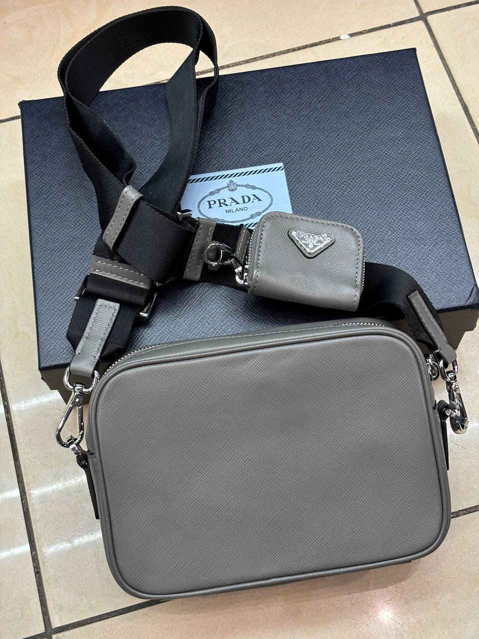 МУЖСКАЯ СУМКА МЕССЕНДЖЕР PRADA детальное фото