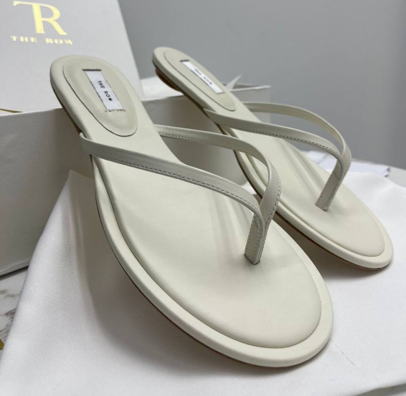 ШЛЕПКИ THE ROW фото