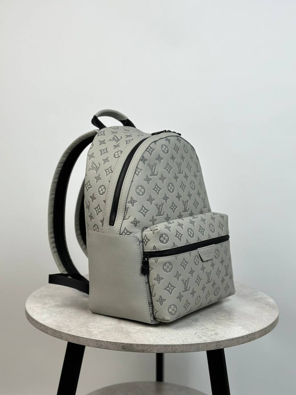 МУЖСКОЙ РЮКЗАК LOUIS VUITTON детальное фото