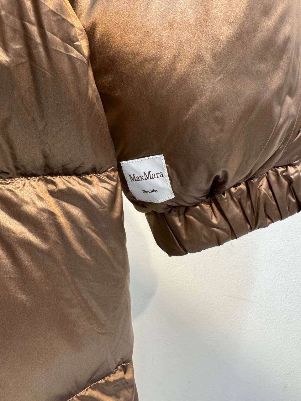 ПУХОВИК MAX MARA детальное фото