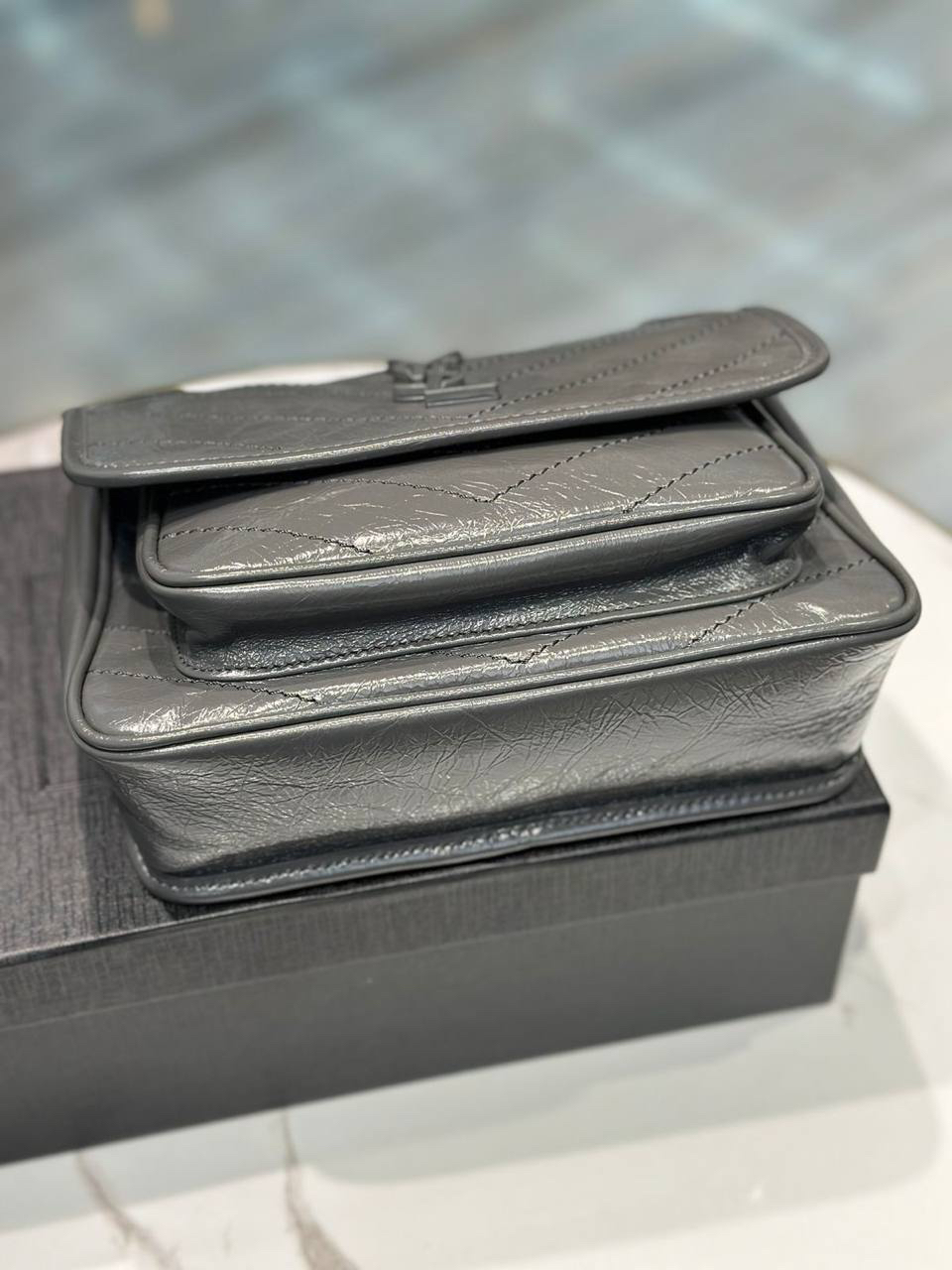 СУМКА SAINT LAURENT NIKI SMALL детальное фото