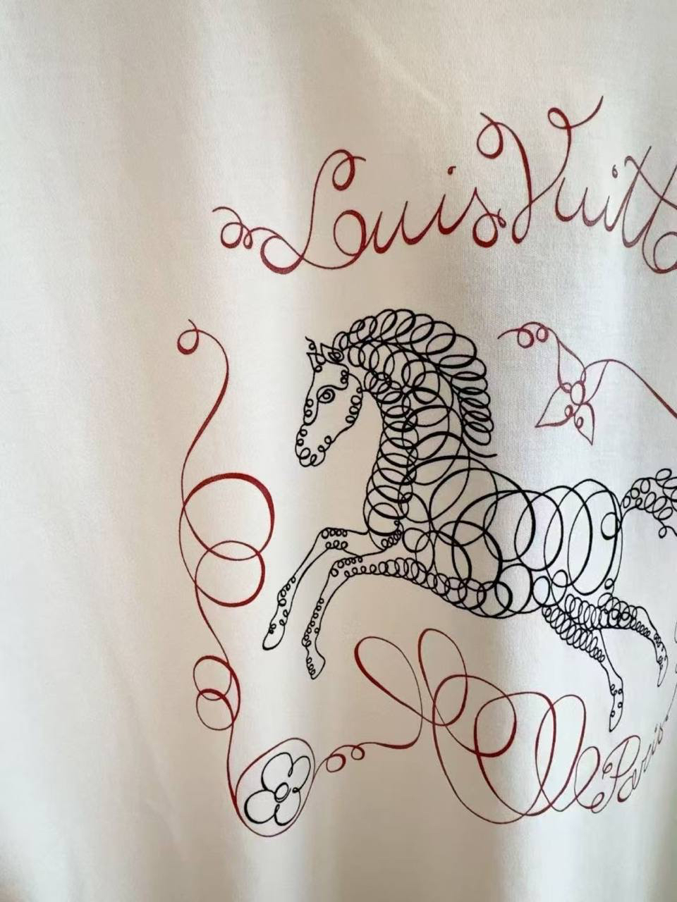 ФУТБОЛКА LOUIS VUITTON детальное фото